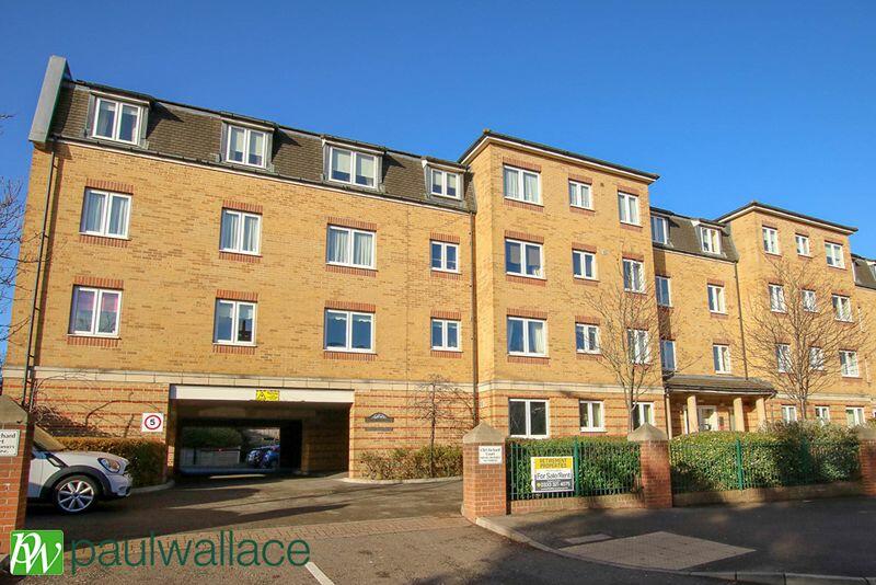 1 bedroom retirement property for sale in High Street, Cheshunt, EN8