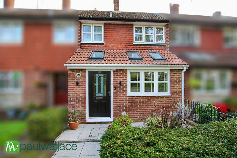 3 bedroom terraced house for sale in Rowlands Close, Cheshunt, EN8