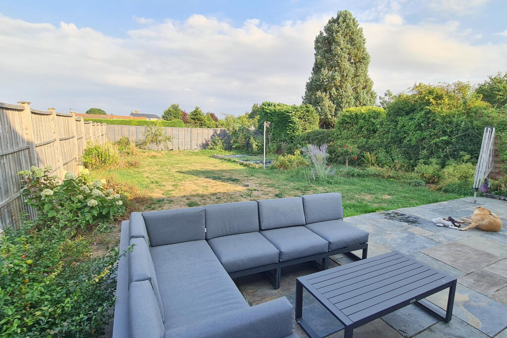 Additional property image - Highbury Park, Warminster