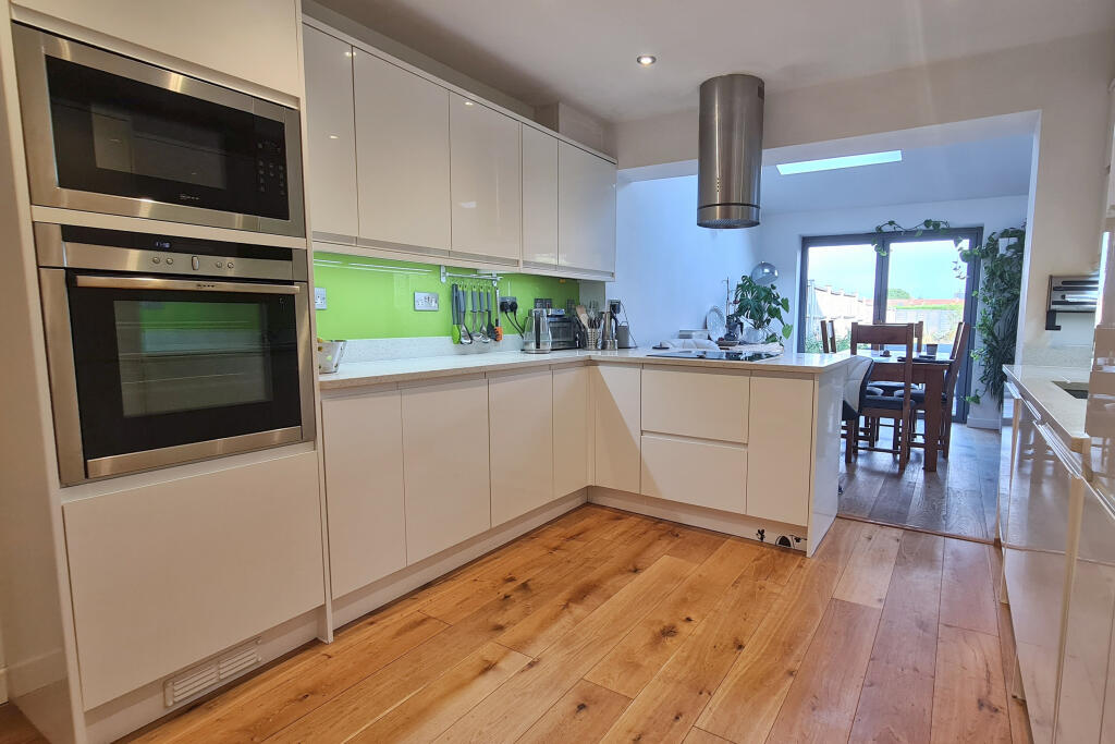 Additional property image - Highbury Park, Warminster