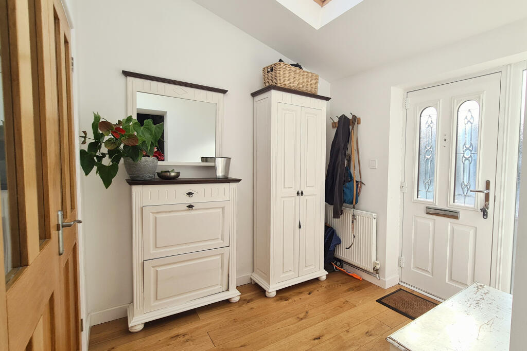 Additional property image - Highbury Park, Warminster