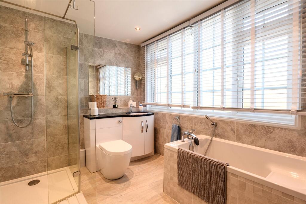 Additional property image - Lanhams Close