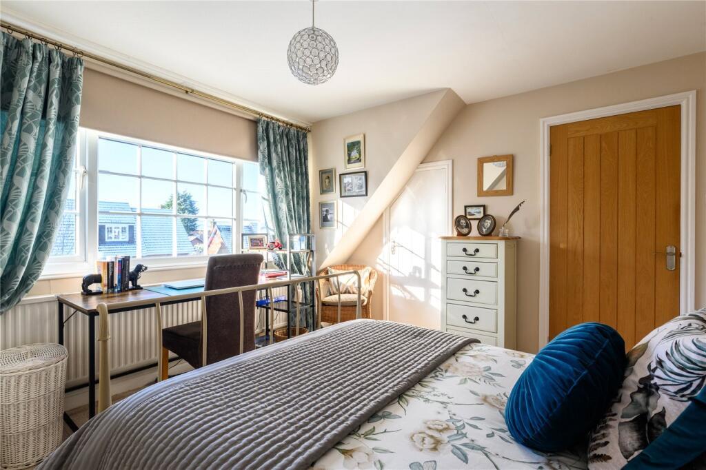 Additional property image - Lanhams Close