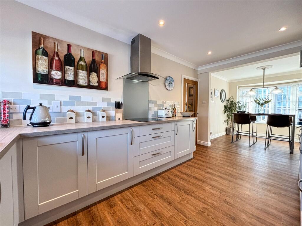 Additional property image - Lanhams Close
