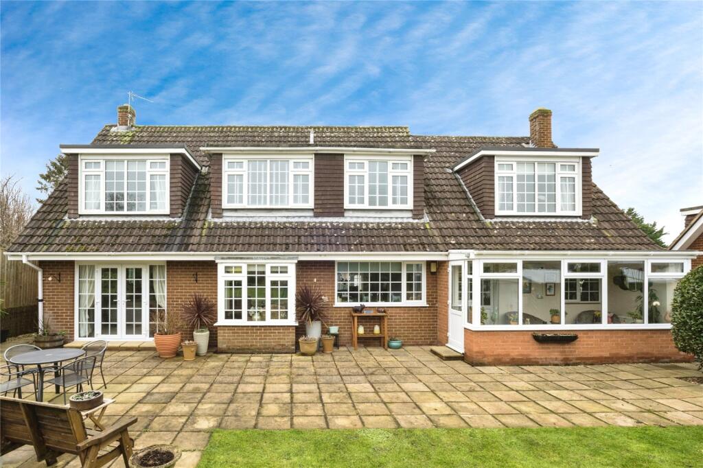 Additional property image - Lanhams Close