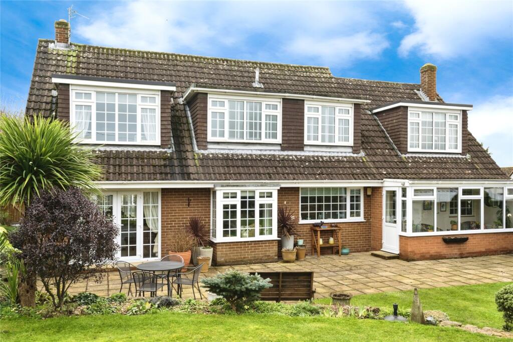 Additional property image - Lanhams Close