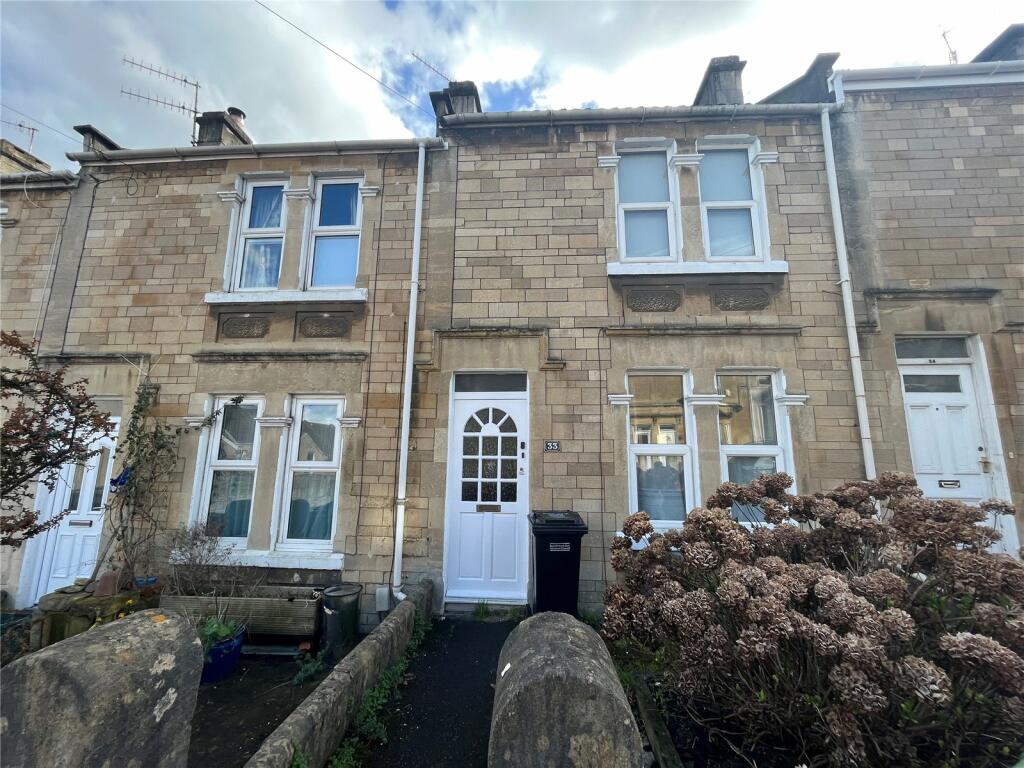 3 bedroom terraced house for rent in Lymore Avenue, Bath, BA2