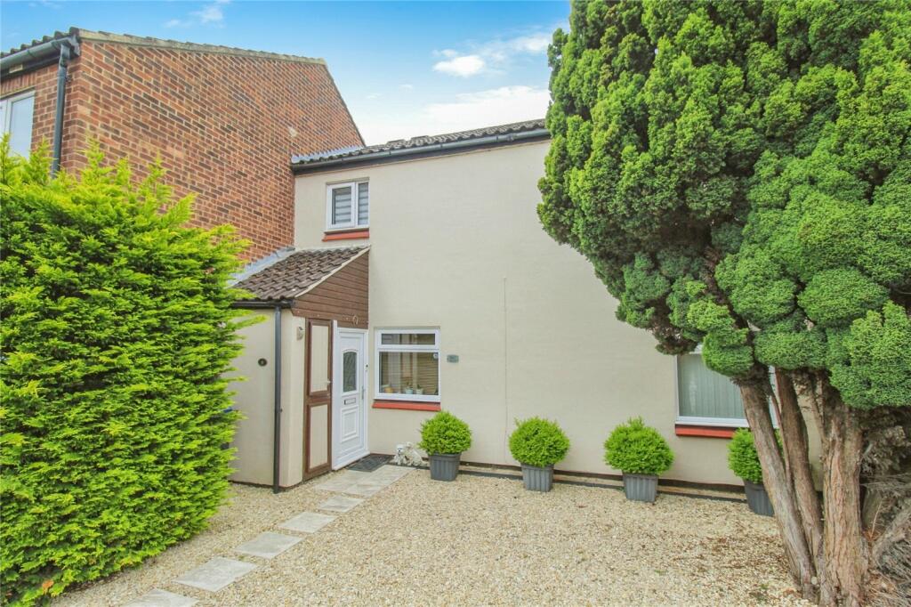 3 bedroom terraced house for sale in Withy Close, Trowbridge, BA14