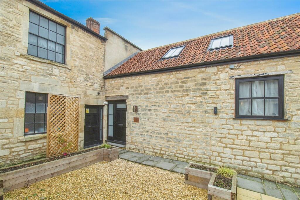 1 bedroom terraced house for sale in York Buildings, Trowbridge, BA14