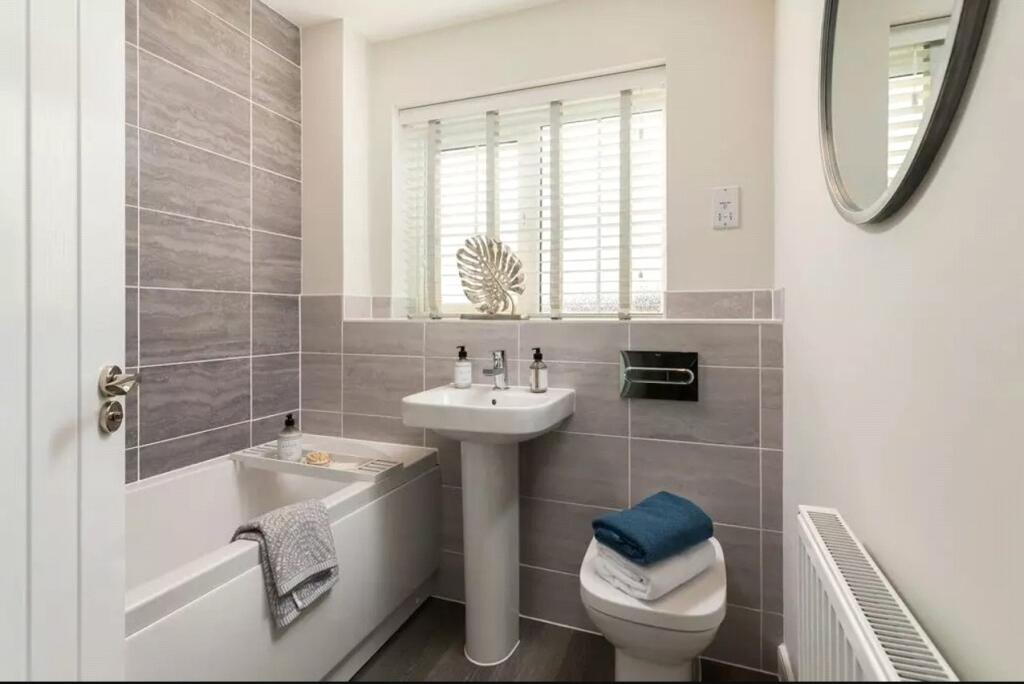 Additional property image - Weavers Meadow, Elizabeth Way
