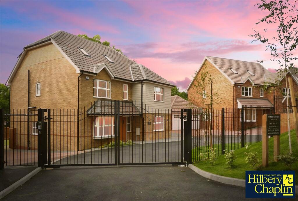 5 bedroom detached house for sale in Lee Chapel Lane, Langdon Hills