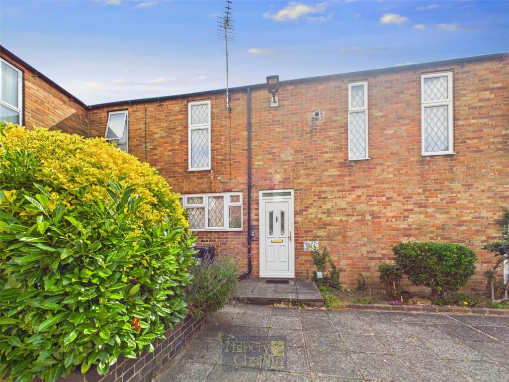 Main image of property: Crosse Courts, Basildon, Essex, SS15