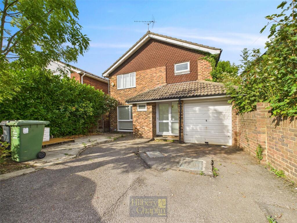 Main image of property: Worthing Road, Laindon, Essex, SS15