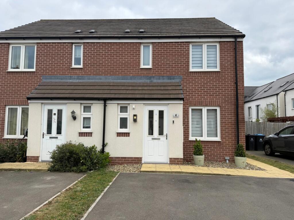 Main image of property: Russell Mews, Witney, Oxfordshire, OX29