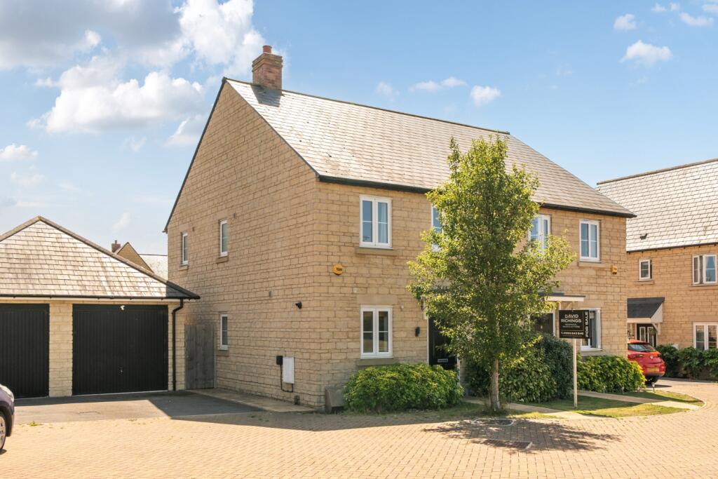 Main image of property: Empire Drive, Carterton, Oxfordshire, OX18