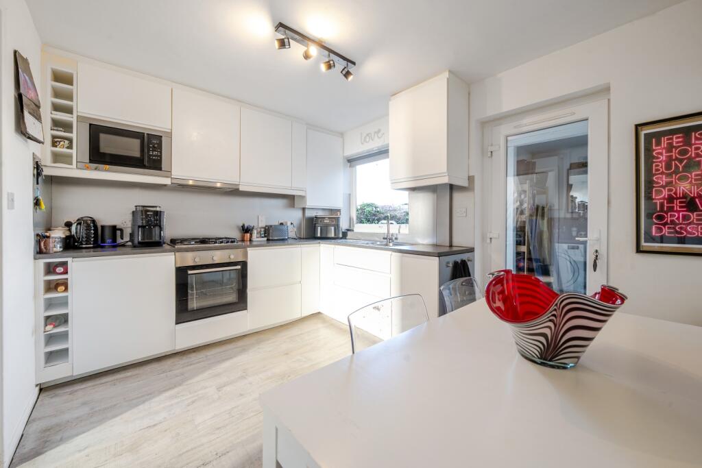 Main image of property: Sycamore Drive, Carterton, Oxfordshire, OX18