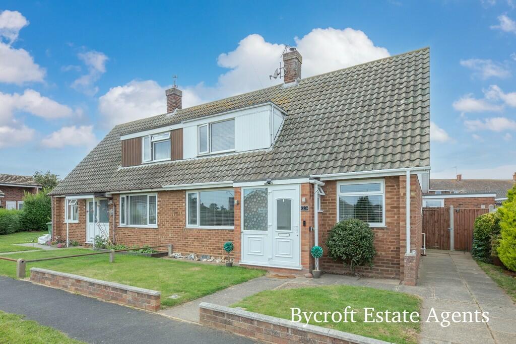 3 bedroom semidetached house for sale in Beck Road, Winterton