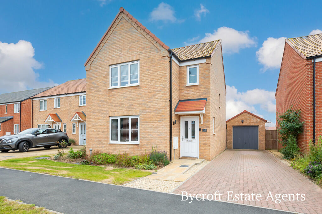 3 bedroom detached house for sale in Portobello Drive, Martham, NR29