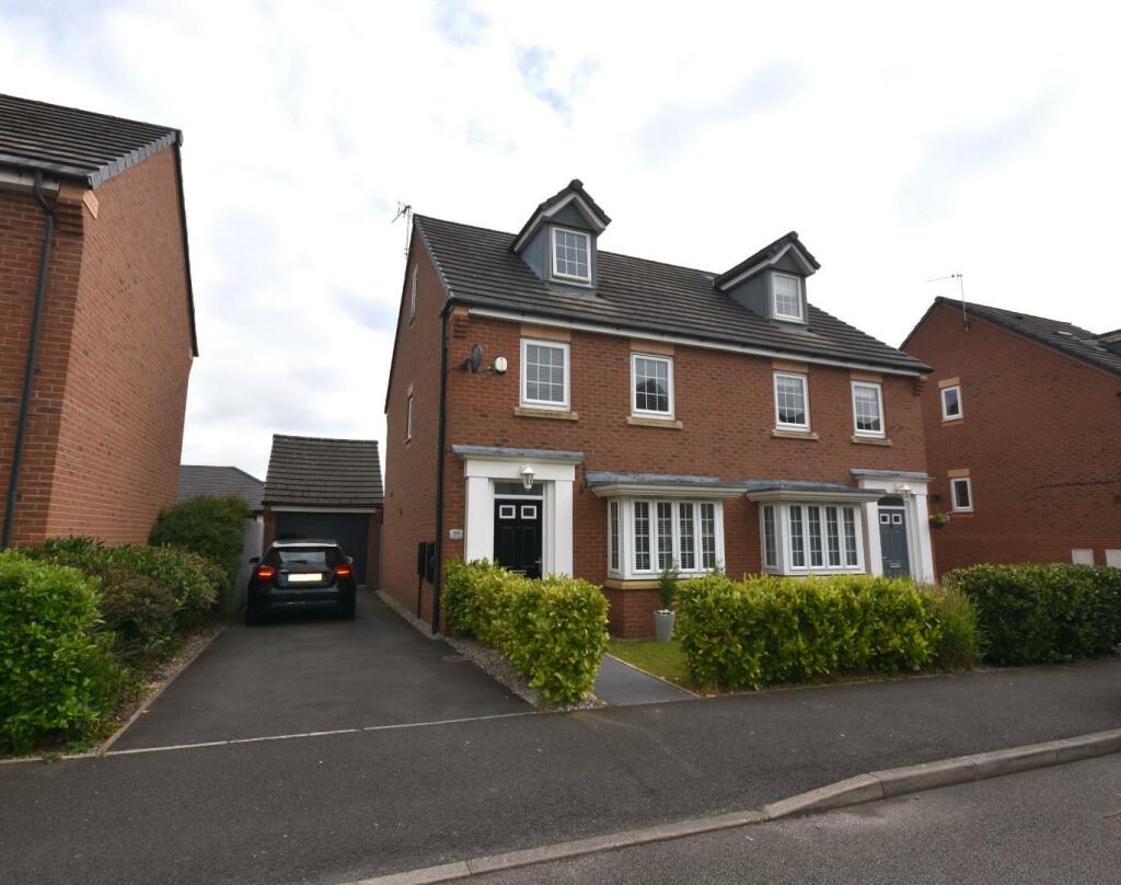3 bedroom semi-detached house for sale in Chicago Place, Chapelford Village, Warrington, WA5
