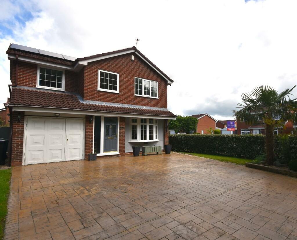 4 bedroom detached house for sale in Cresswell Close, Callands