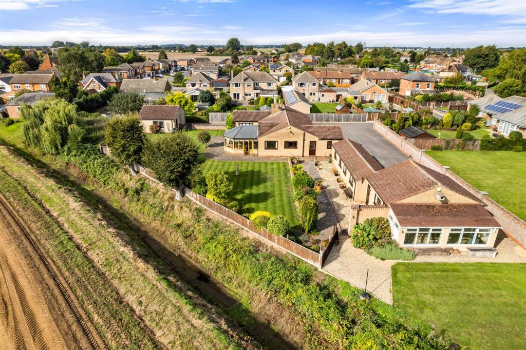 2 bedroom detached bungalow for sale in Station Road, Moulton, Spalding