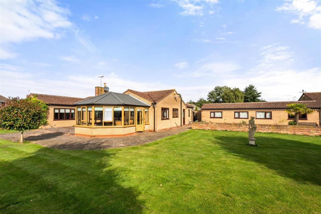 2 bedroom detached bungalow for sale in Station Road, Moulton, Spalding