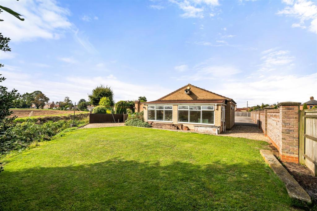 2 bedroom detached bungalow for sale in Station Road, Moulton, Spalding