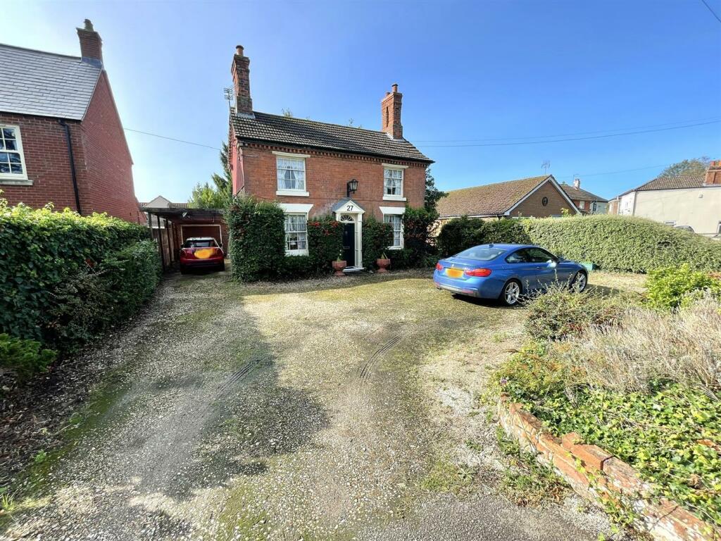 3 bedroom detached house for sale in Quadring Road, Donington, Spalding