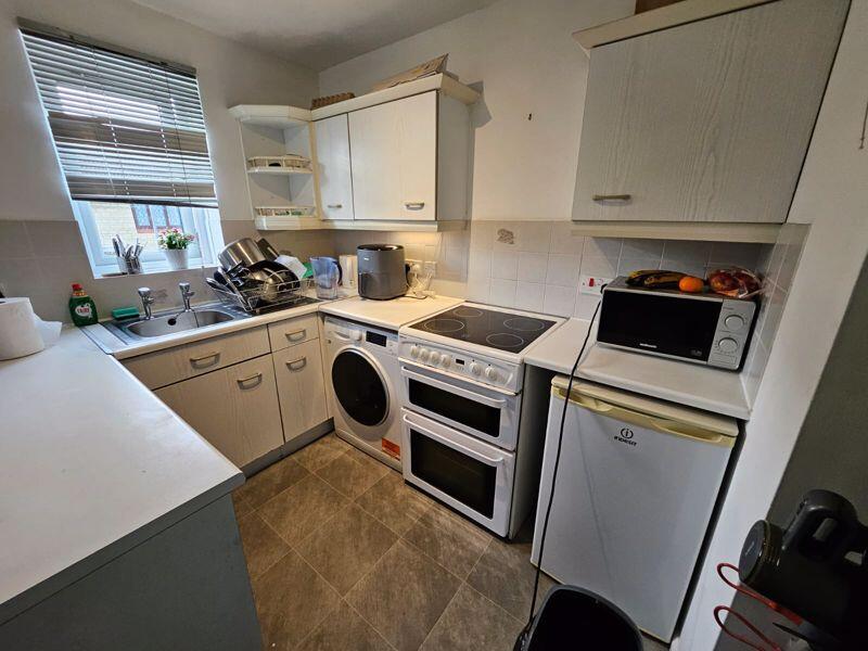Additional property image - Paddock Close, Bristol