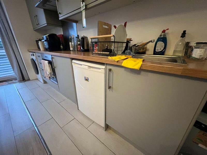 Additional property image - Chelford Grove, Bristol