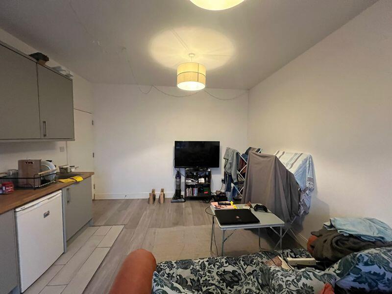 Additional property image - Chelford Grove, Bristol