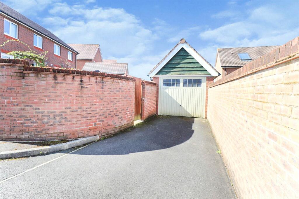 3 bedroom semidetached house for sale in Holsworthy, Devon, EX22