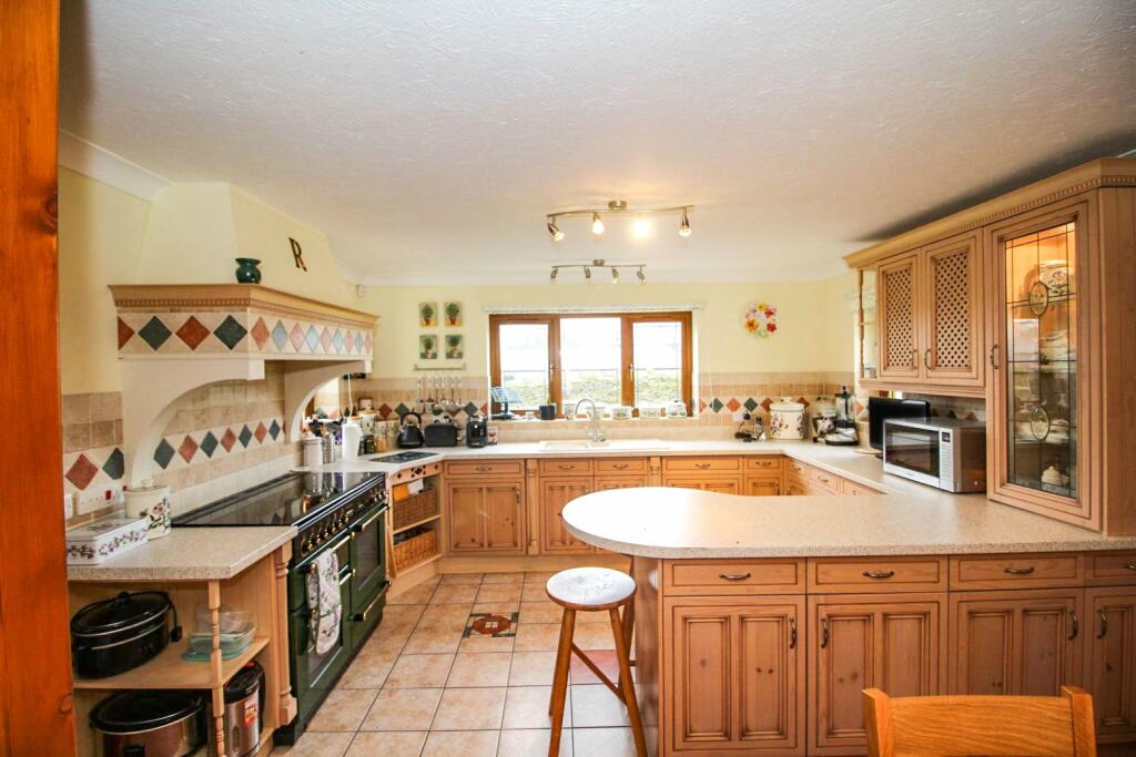 3 bedroom bungalow for sale in Cookbury, Holsworthy, EX22
