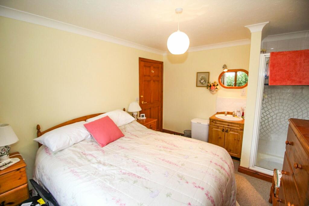 3 bedroom bungalow for sale in Cookbury, Holsworthy, EX22