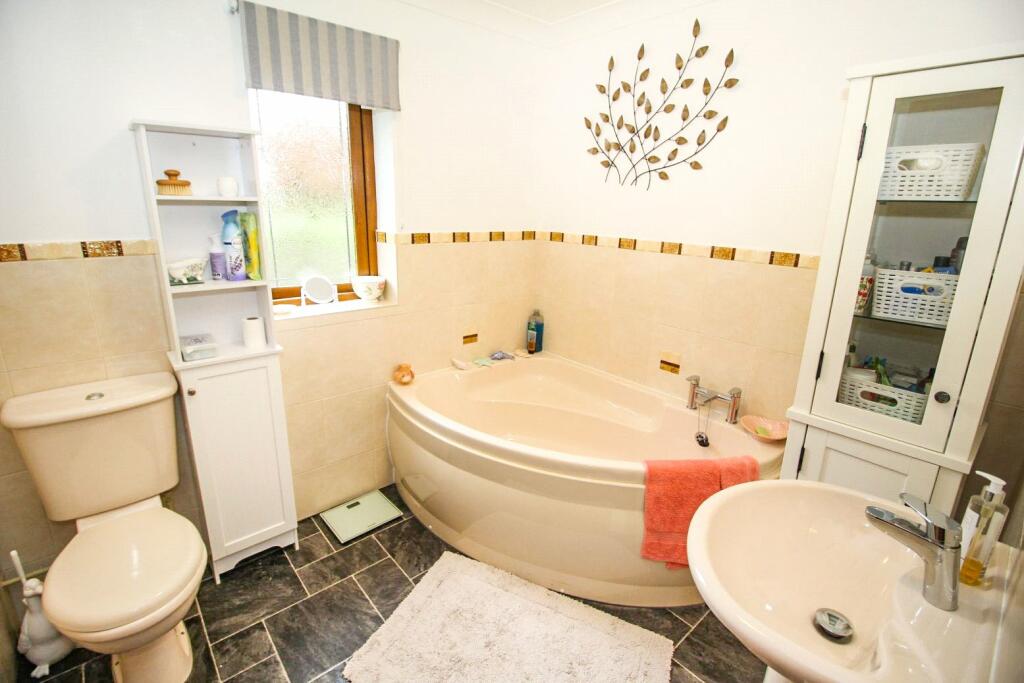 3 bedroom bungalow for sale in Cookbury, Holsworthy, EX22