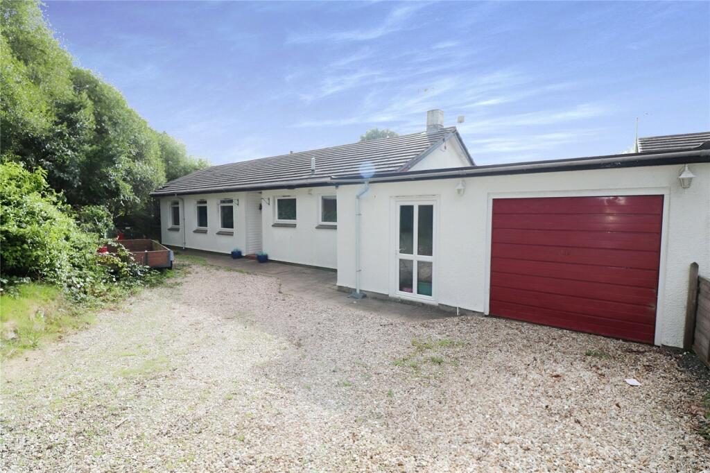 3 bedroom bungalow for sale in Holsworthy, Devon, EX22