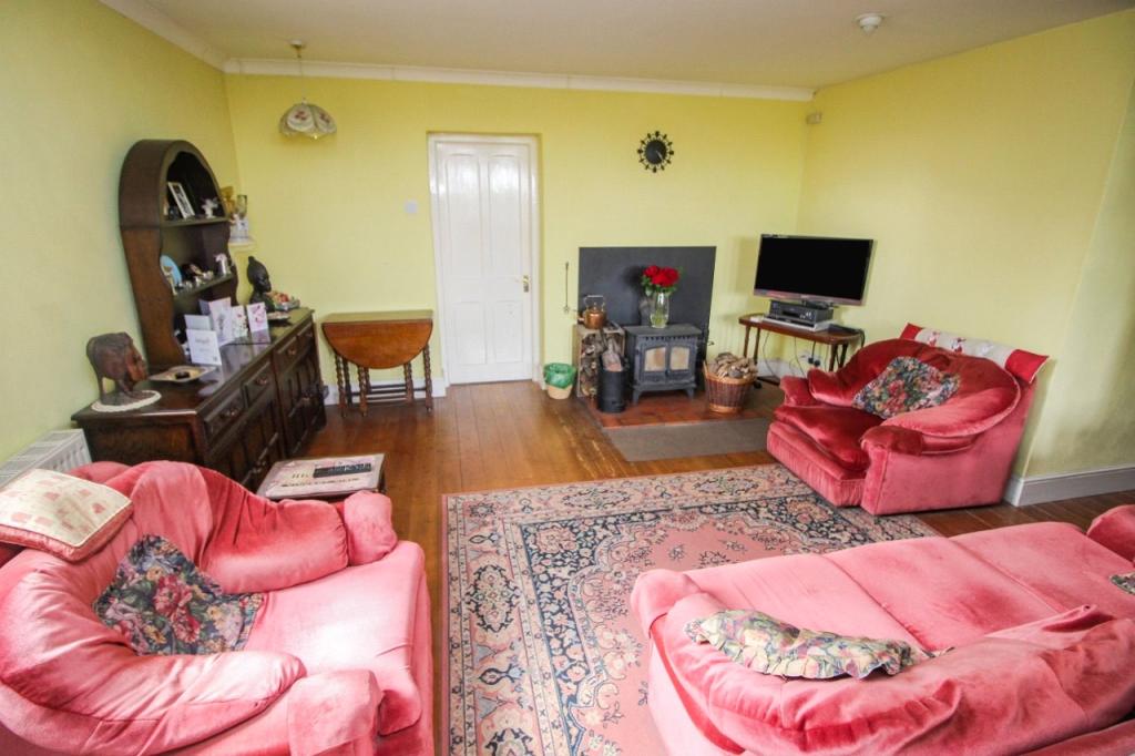 2 bedroom detached house for sale in Clawton, Holsworthy, EX22