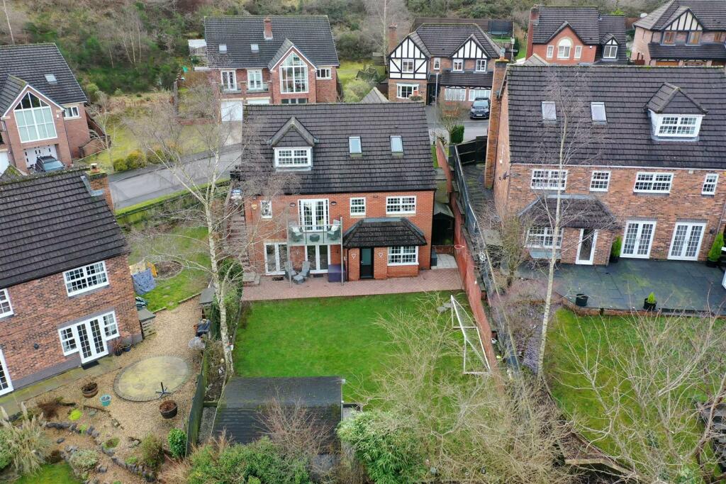 5 bedroom detached house for sale in Vale View, Cheddleton, ST13