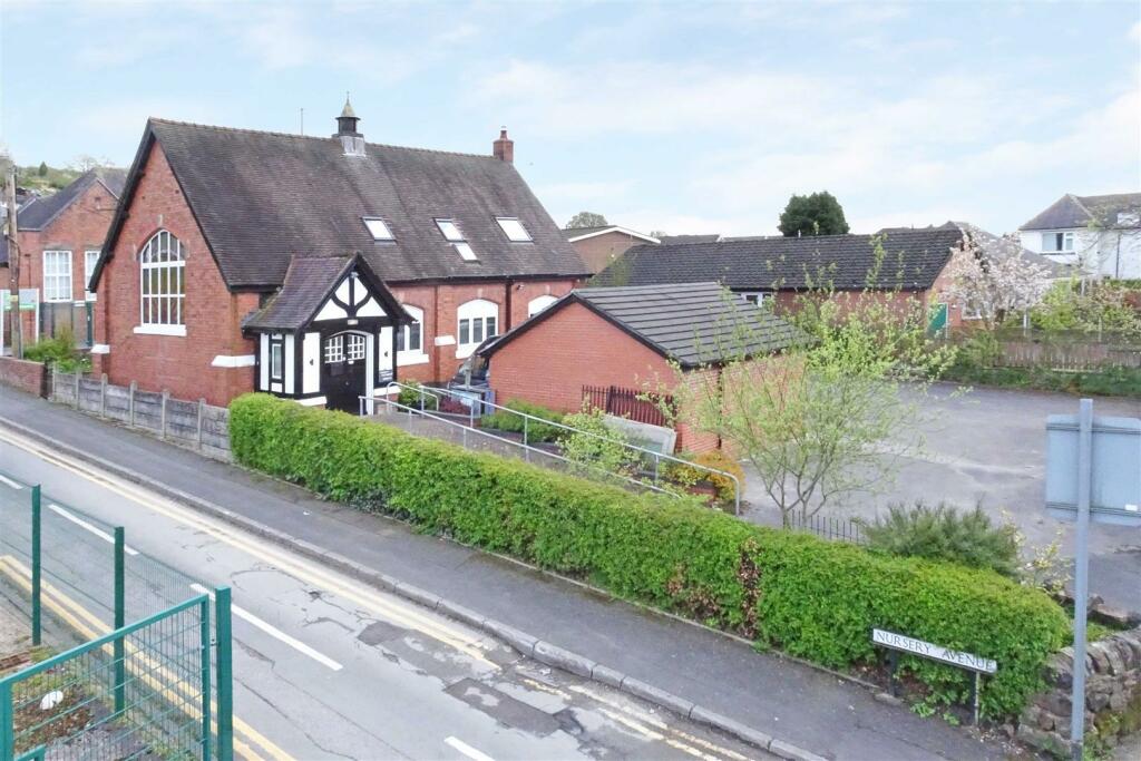 4 bedroom character property for sale in Leek Road, Stockton Brook