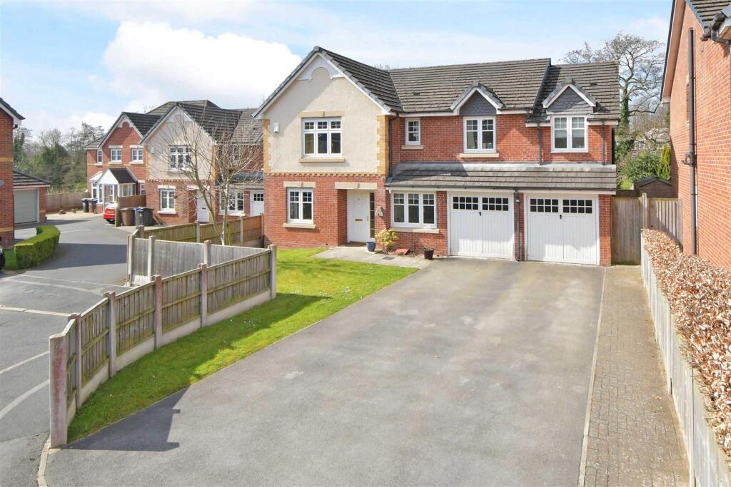 Main image of property: Ashenhurst Way, Leek
