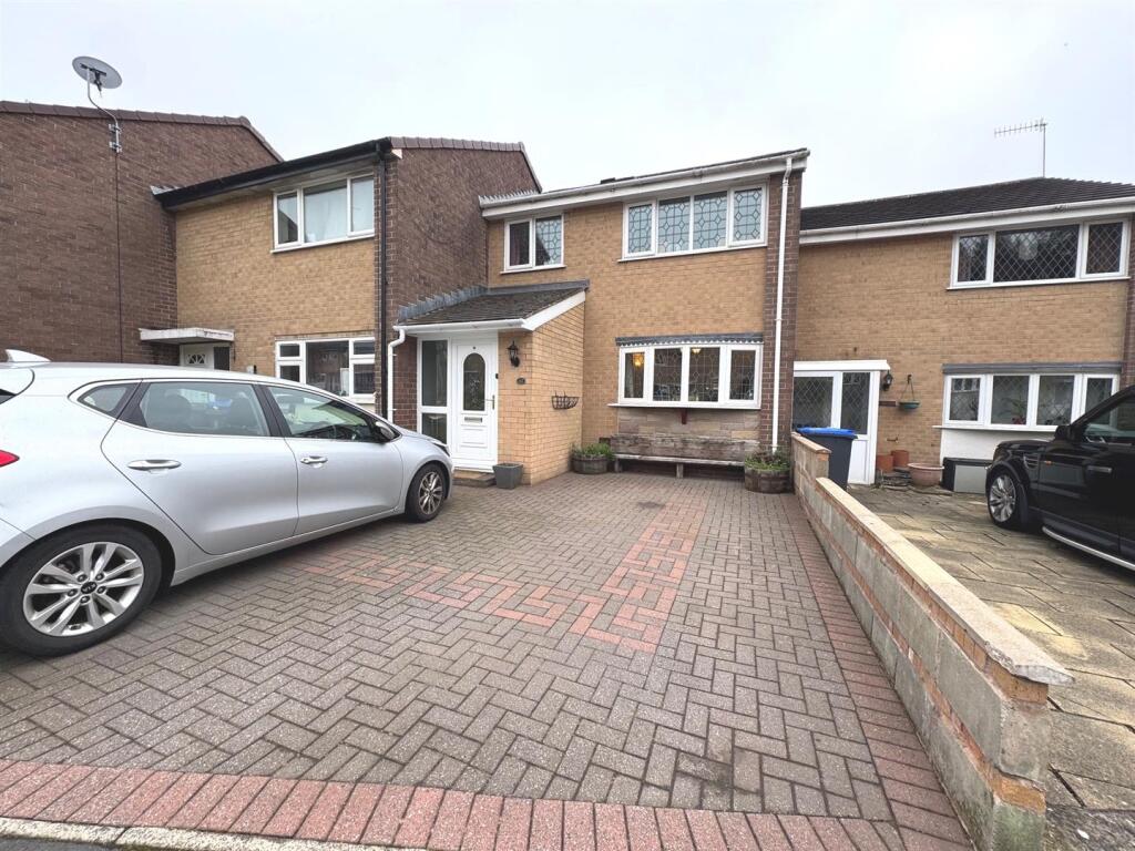 Main image of property: Hencroft, Leek