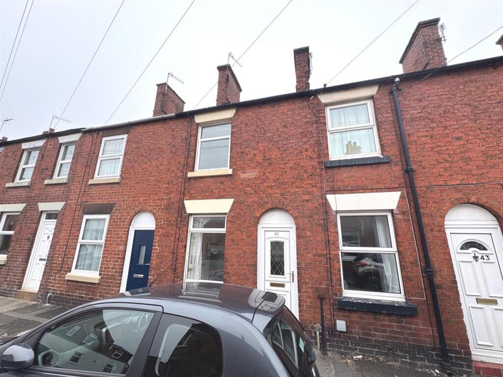 Main image of property: Wellington Street Leek