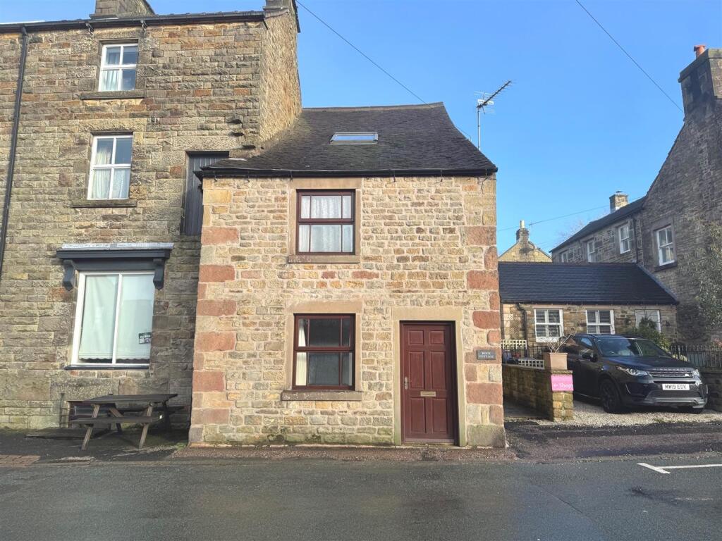 Main image of property: High Street, Longnor