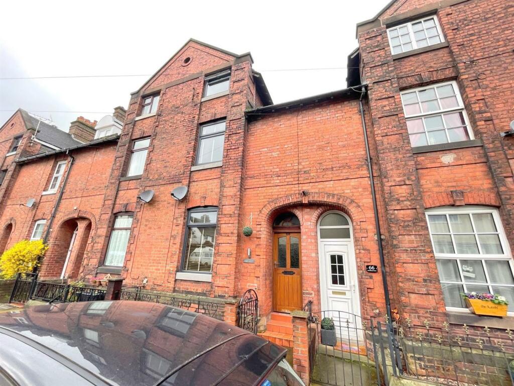 3 bedroom terraced house for sale in Southbank Street, Leek, ST13