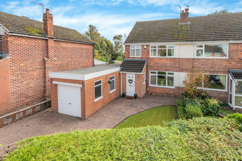 3 bedroom house for sale in Greenside Drive, Lostock Green, CW9