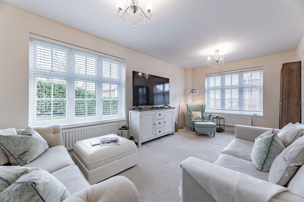 Additional property image - Immaculate detached Redrow property on prized cul-de-sac