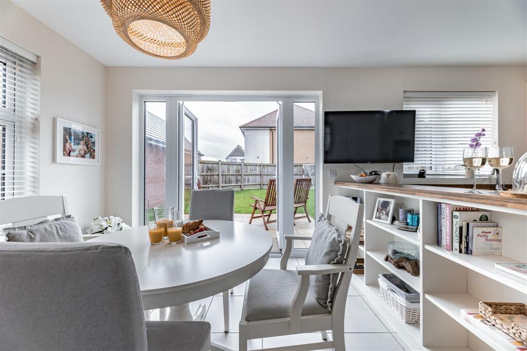 Additional property image - Immaculate detached Redrow property on prized cul-de-sac