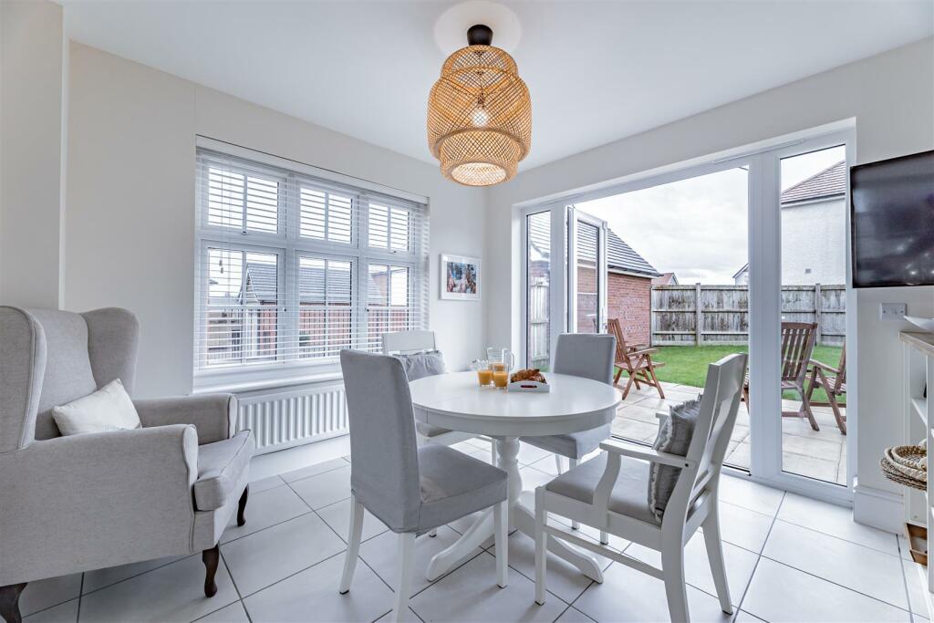 Additional property image - Immaculate detached Redrow property on prized cul-de-sac