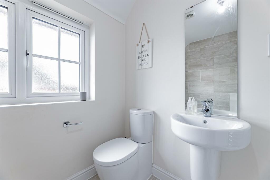 Additional property image - Immaculate detached Redrow property on prized cul-de-sac