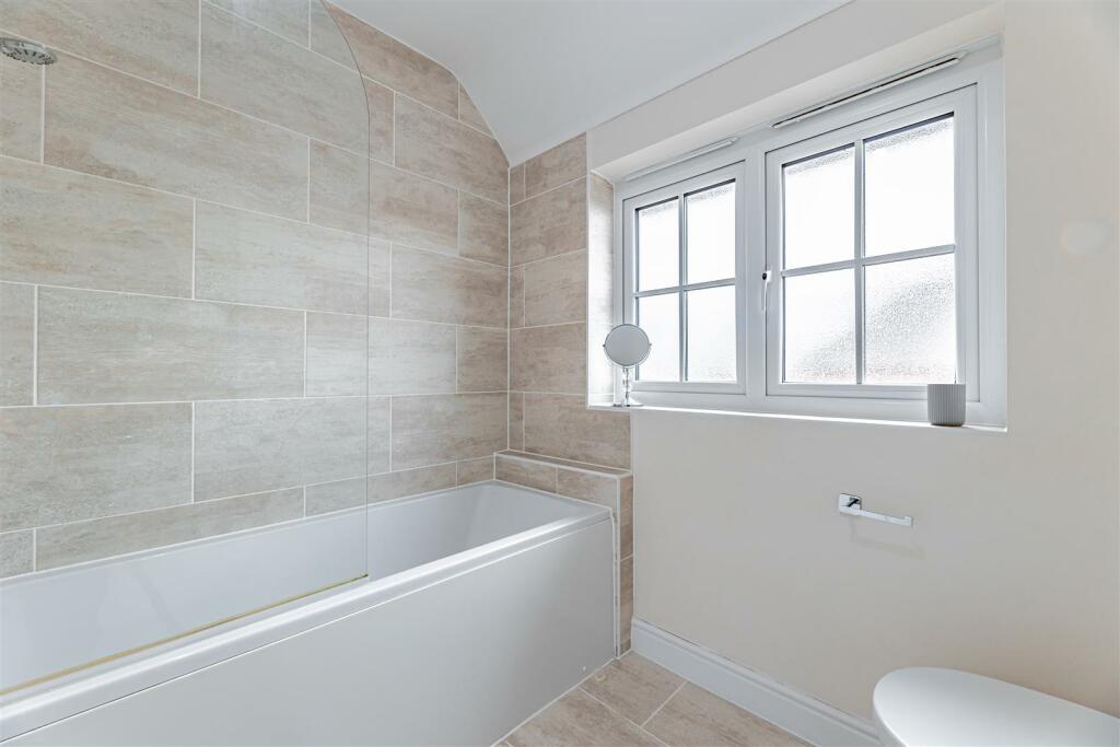 Additional property image - Immaculate detached Redrow property on prized cul-de-sac